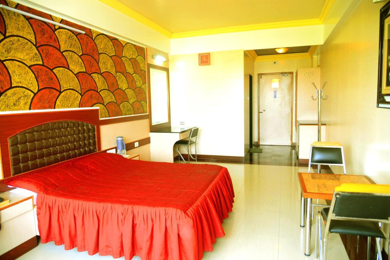 The Grand Krishna Rooms Бангалор Экстерьер фото