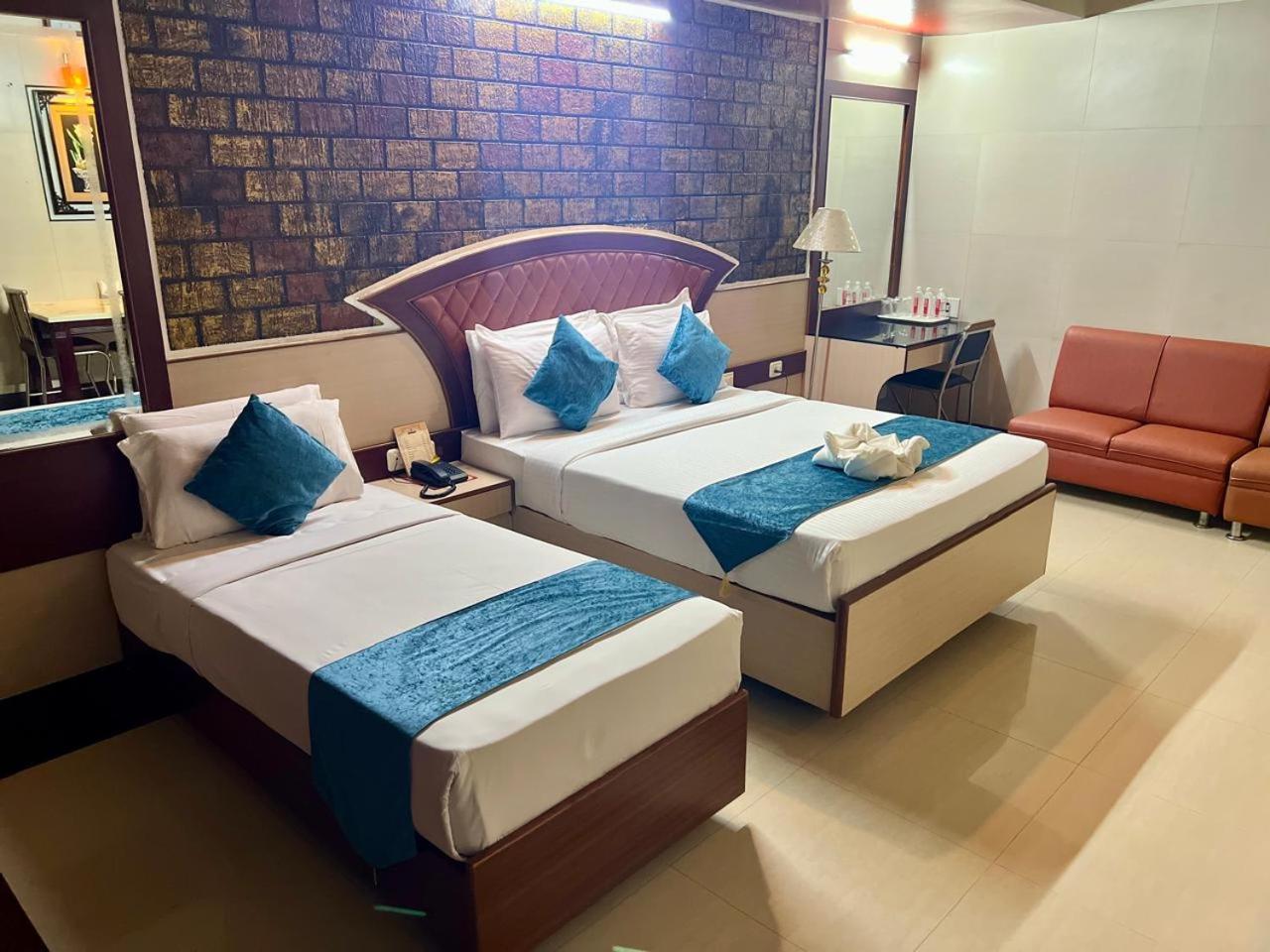 The Grand Krishna Rooms Бангалор Экстерьер фото