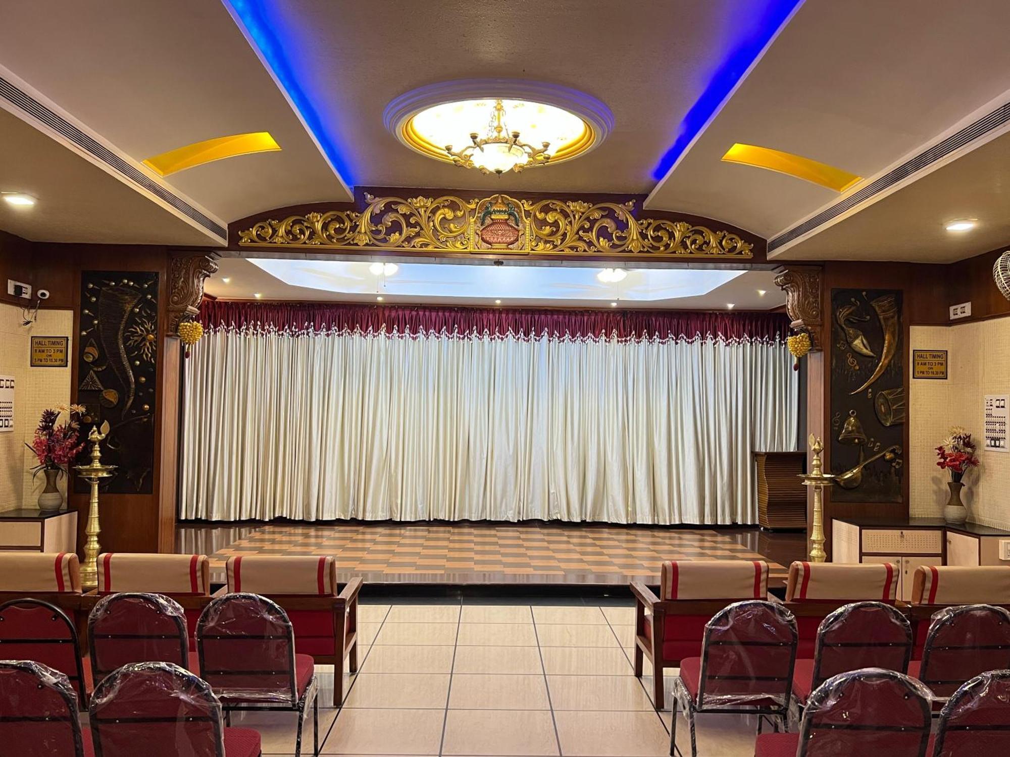 The Grand Krishna Rooms Бангалор Экстерьер фото